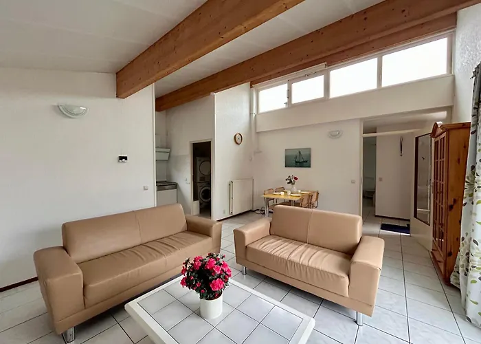 ,t Zeepaardje 度假居 *